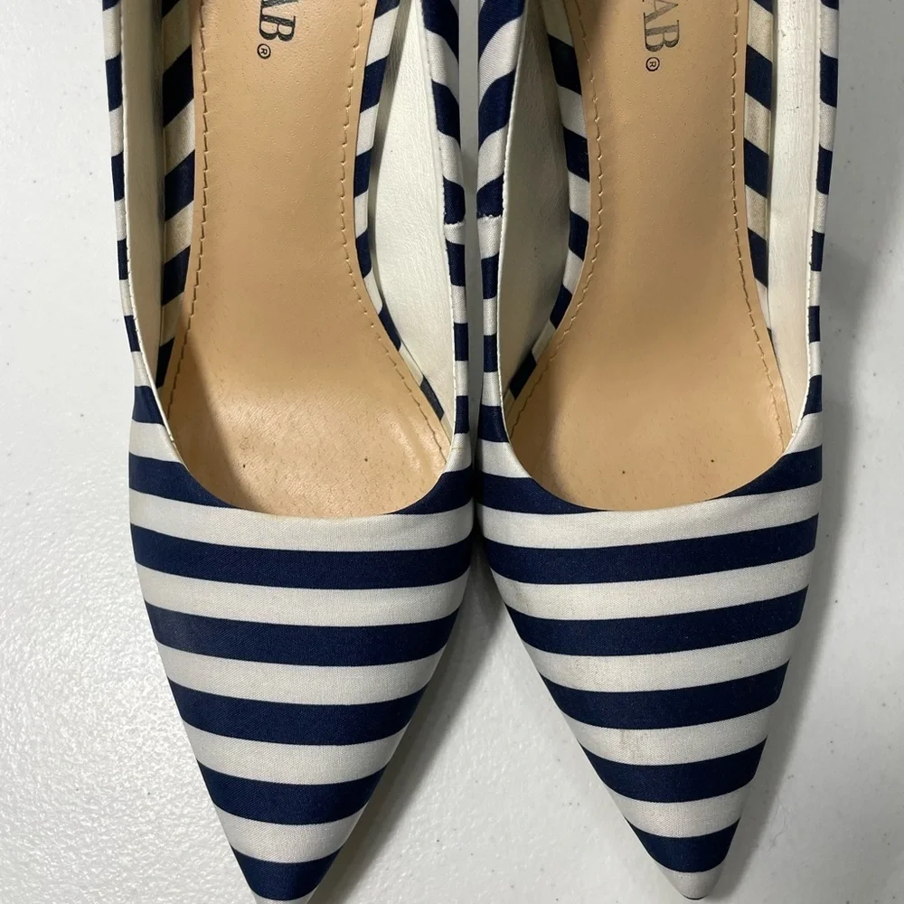 JustFab Striped Navy and White Heels SB-